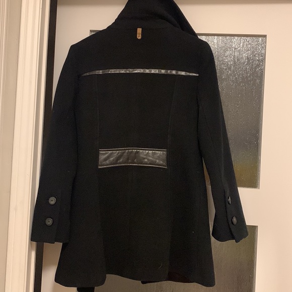 Mackage Wool/Cashmere Coat with Leather Trim, size large - Picture 2 of 9